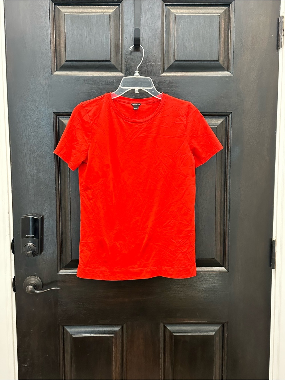 Ann Taylor Red Crew Neck T-Shirt - M